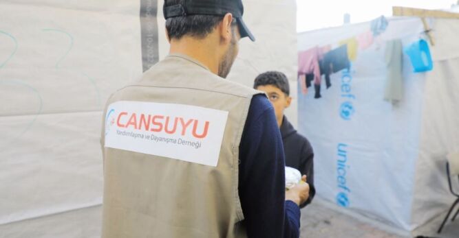 Cansuyu, Gazze’de yardımlarını sürdürüyor