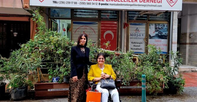 KADEM Manisa İl Temsilciliğinden Manisa Bedensel Engelliler Derneğine Anlamlı Ziyaret