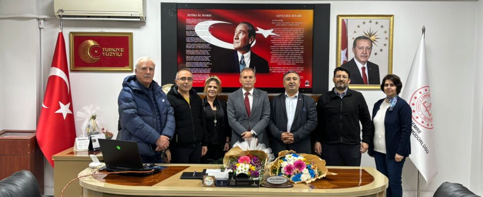 Manisa Ticaret Borsası Anadolu Lisesi’nden Yunusemre İlçe Milli Eğitim Müdürü Yıldıray Demirtaş’a Ziyaret